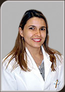 Dra. Adriana Afonso Cirurgião Plástico com formação no Hospital Geral de Fortaleza